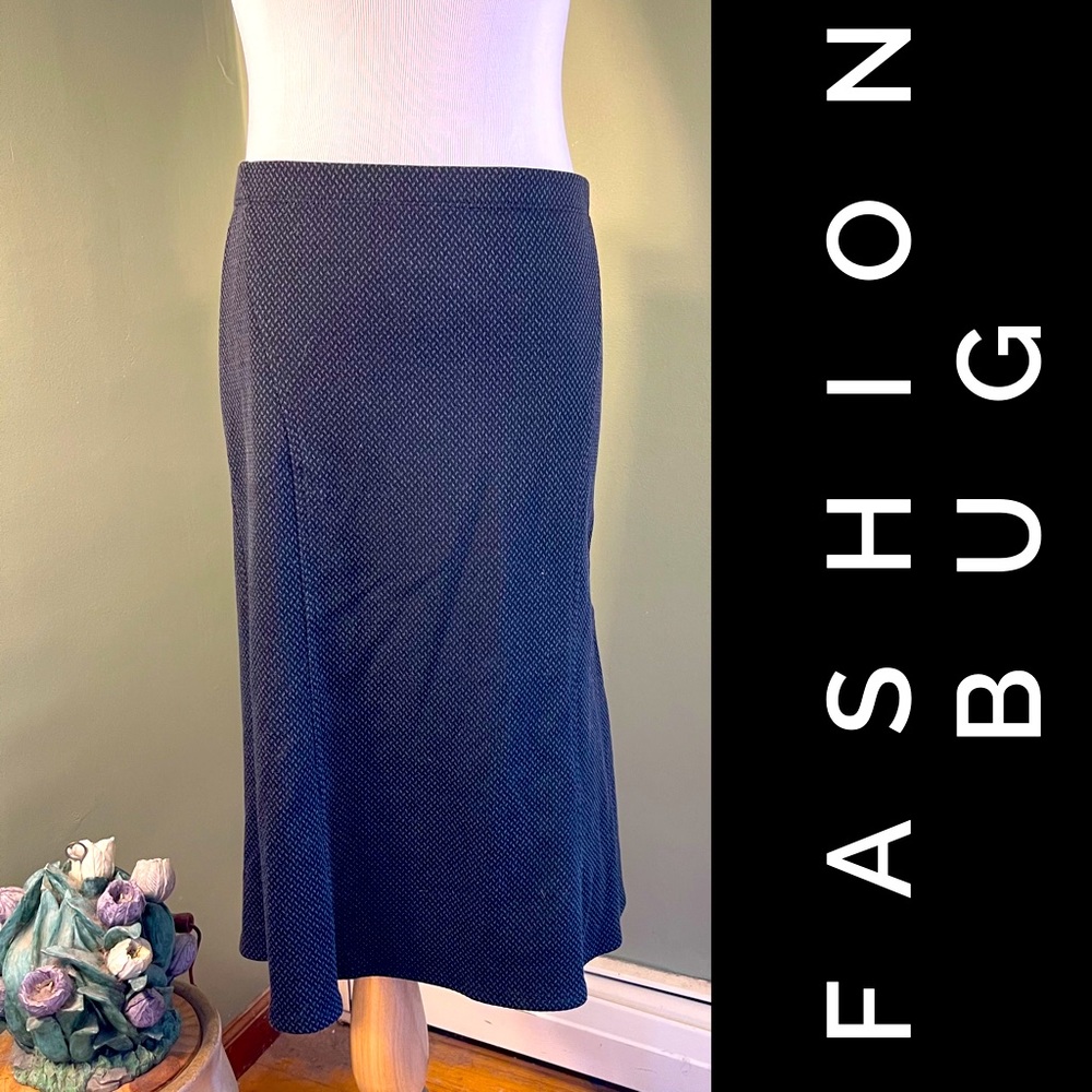 26/28W Fashion Bug skirt